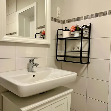 Liten Lind - In Sahlenburg * Cuxhaven